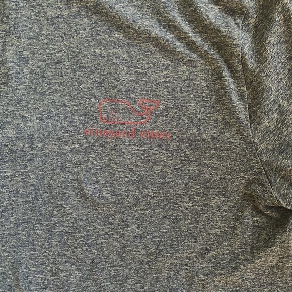 Vineyard Vines Top - Picture 2 of 9